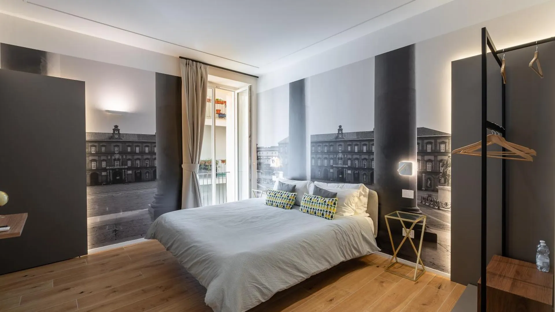 Guest house Nilo Relais A San Domenico Maggiore Naples Italy