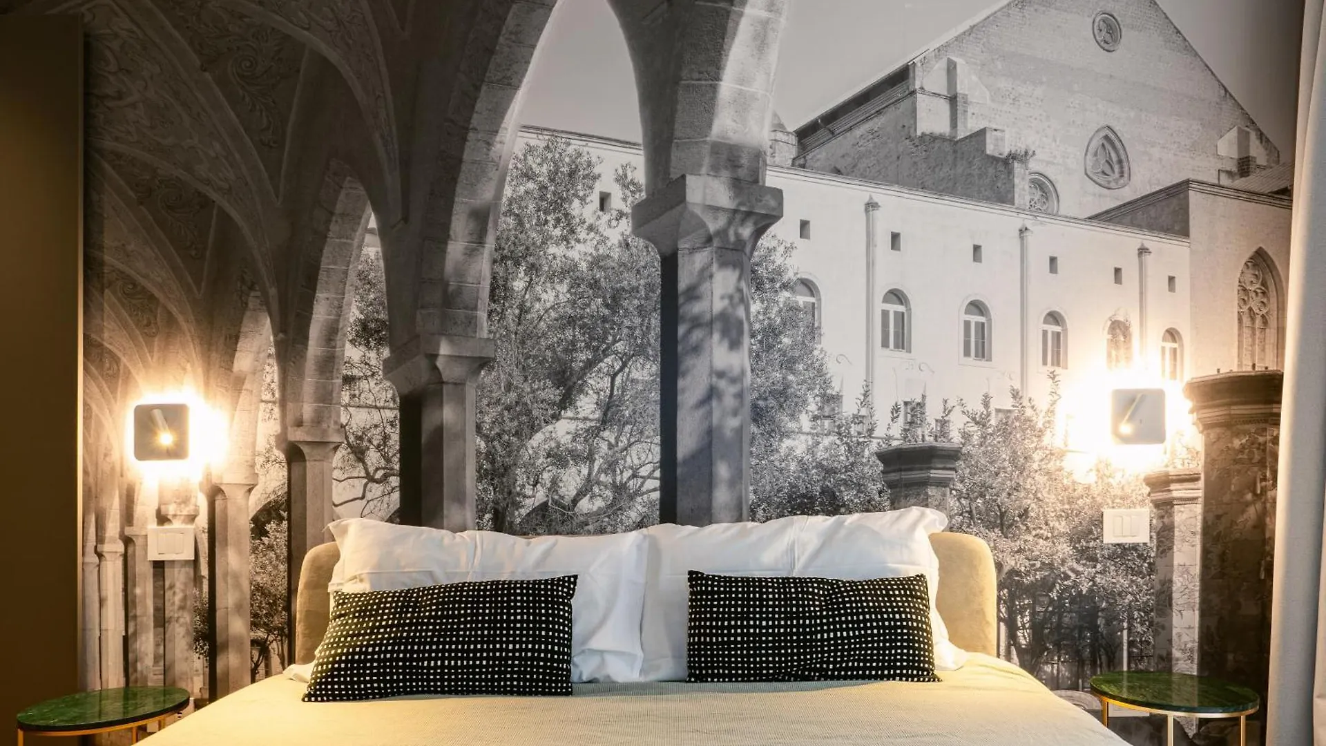 Nilo Relais A San Domenico Maggiore Naples Italy